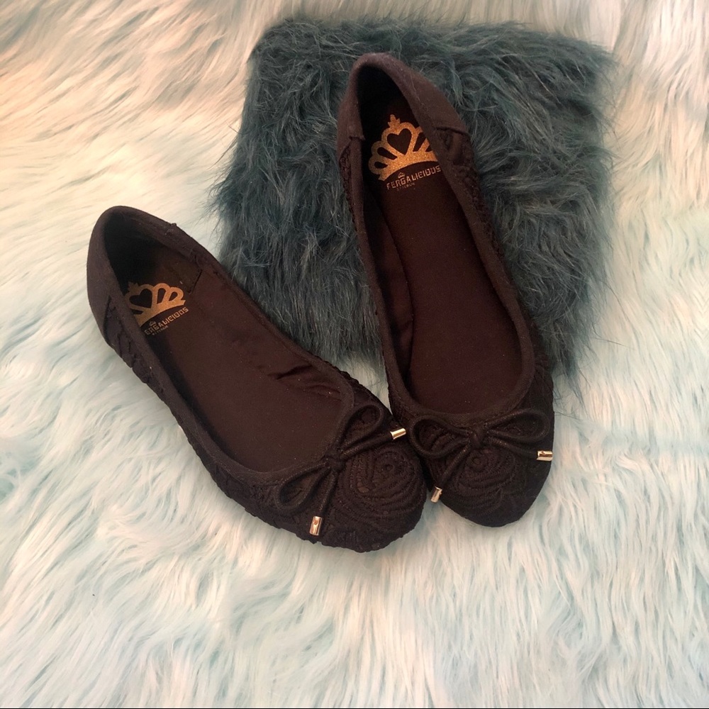 Sz. 6 Black Ballet Flats by Fergie